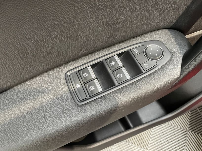 RENAULT CAPTUR 2022 - Photo n°37