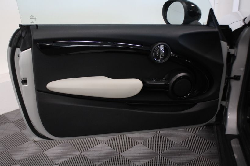 MINI MINI F56 2014 - Photo n°33