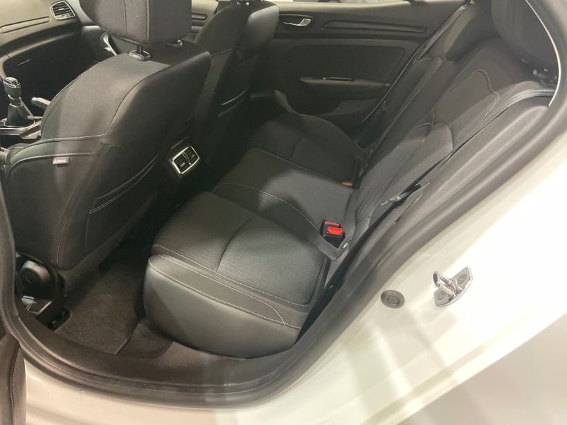 RENAULT MEGANE IV BERLINE BUSINESS 2020 - Photo n°23