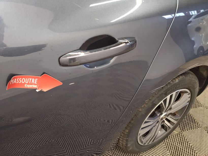 RENAULT MEGANE IV ESTATE 2021 - Photo n°8