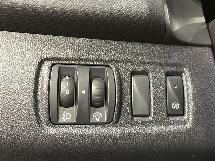 RENAULT CLIO IV 2018 - Photo n°32