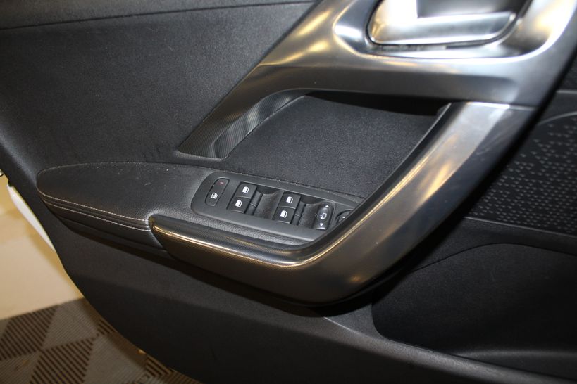 PEUGEOT 2008 2015 - Photo n°24