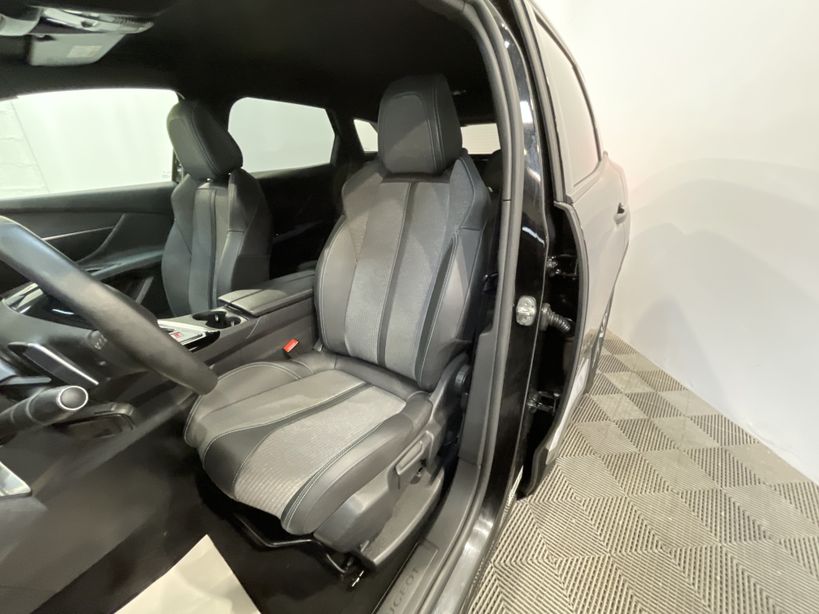 PEUGEOT 3008 2023 - Photo n°9