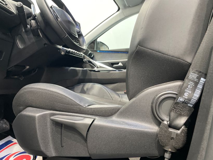 PEUGEOT 3008 2023 - Photo n°40