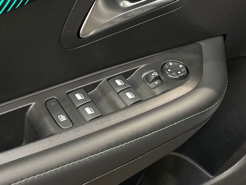 PEUGEOT 208 2023 - Photo n°32