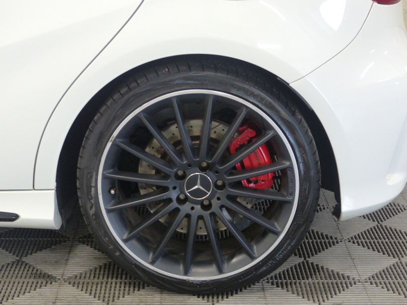 MERCEDES CLASSE A 2013 - Photo n°34