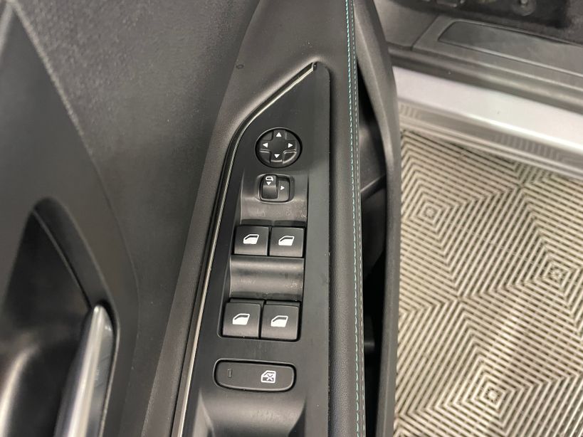 PEUGEOT 5008 2023 - Photo n°10