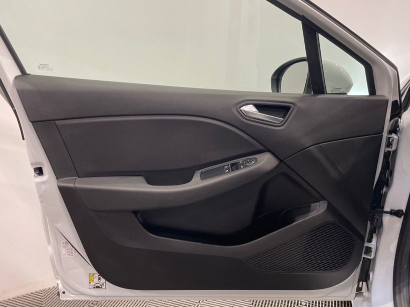 RENAULT CLIO V 2021 - Photo n°30