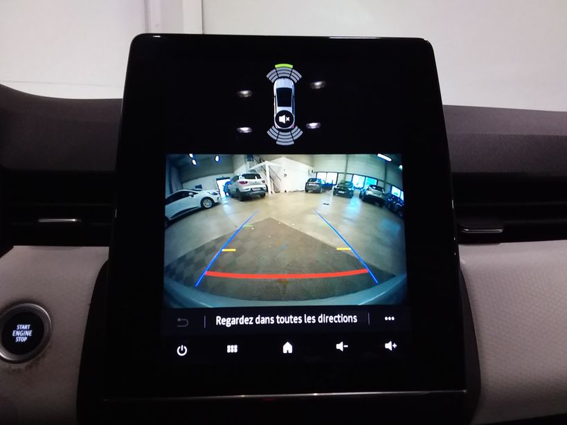 RENAULT CLIO V 2021 - Photo n°12