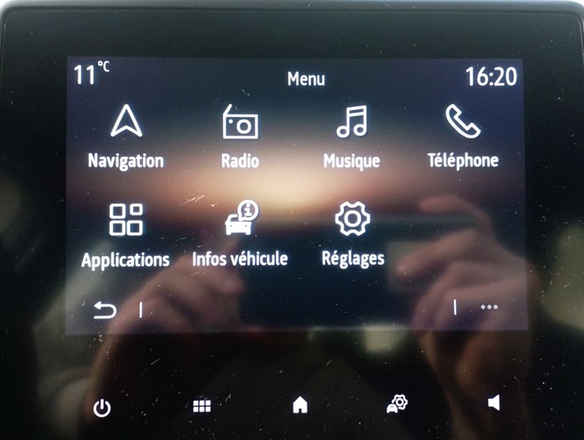 RENAULT CLIO V 2021 - Photo n°16