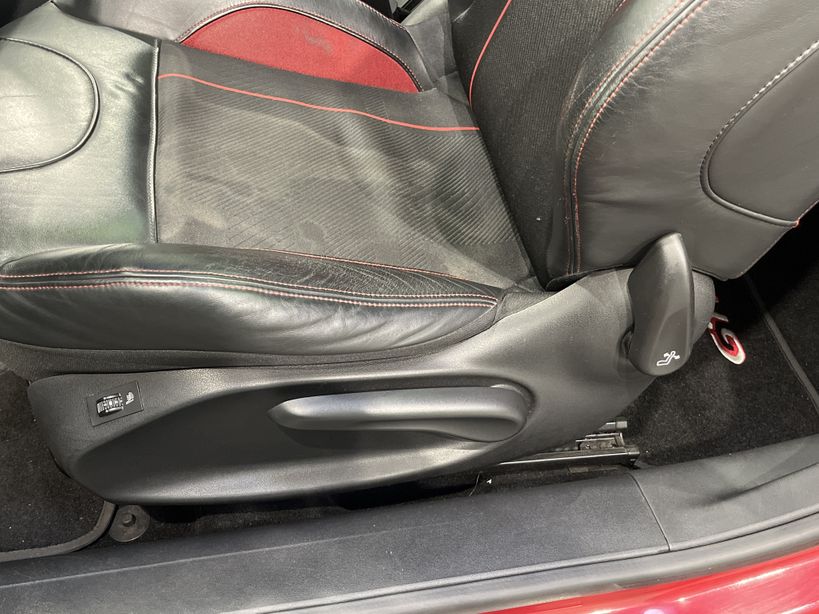 PEUGEOT 208 2014 - Photo n°36