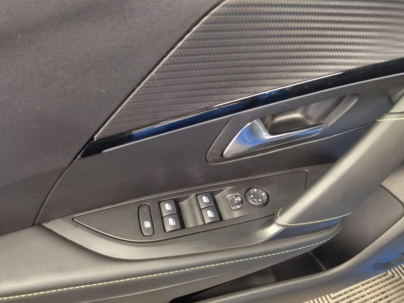 PEUGEOT 208 2020 - Photo n°25