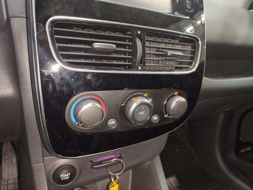 RENAULT CLIO IV 2020 - Photo n°22