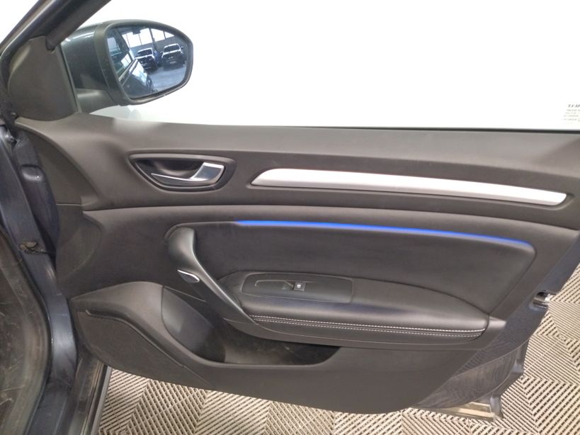 RENAULT MEGANE IV ESTATE 2021 - Photo n°6