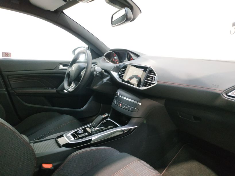 PEUGEOT 308 2021 - Photo n°11