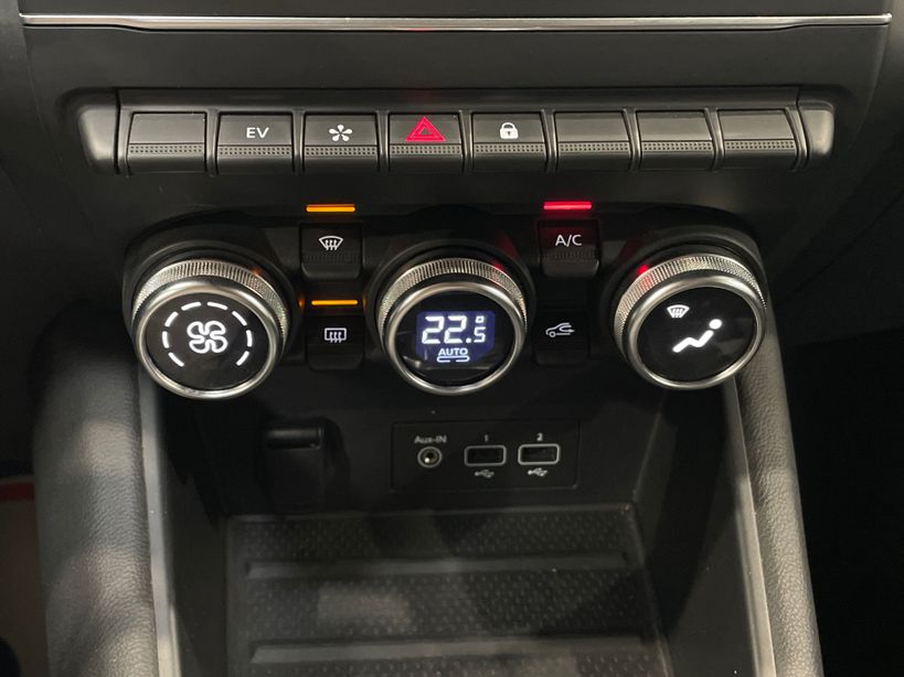 RENAULT CAPTUR 2021 - Photo n°17