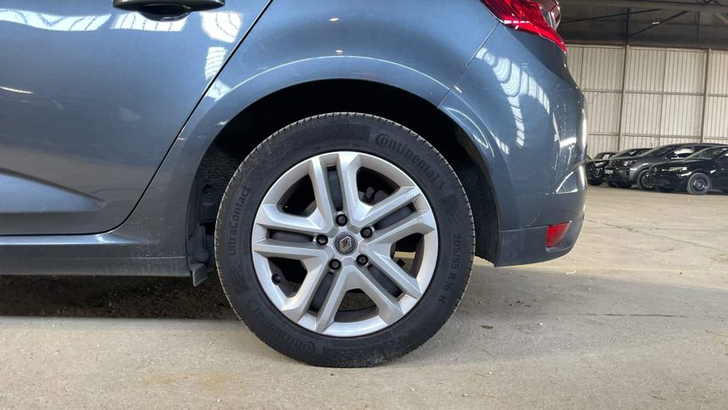 RENAULT MEGANE IV BERLINE BUSINESS 2020 - Photo n°9