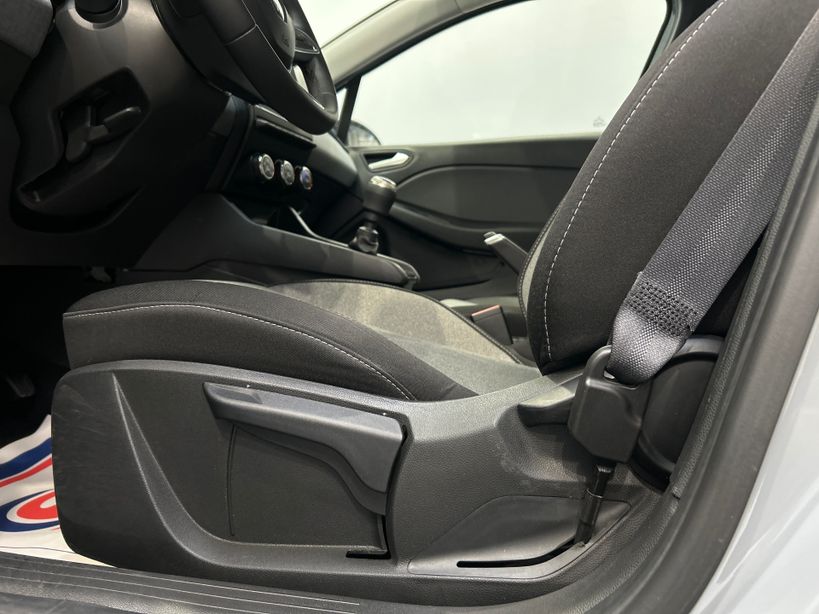 RENAULT CLIO V 2024 - Photo n°31