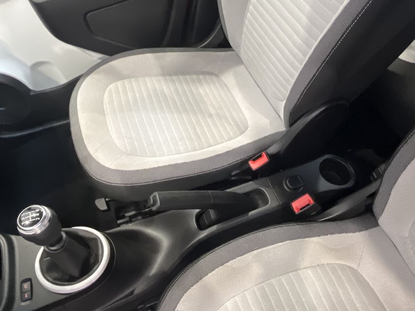 RENAULT TWINGO III 2021 - Photo n°19