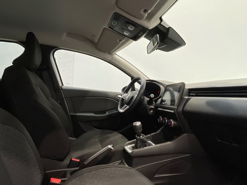 RENAULT CLIO V 2021 - Photo n°20