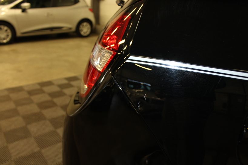 RENAULT TWINGO III 2019 - Photo n°3