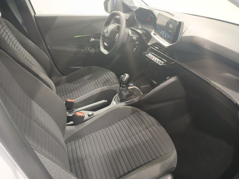 PEUGEOT 208 2024 - Photo n°8