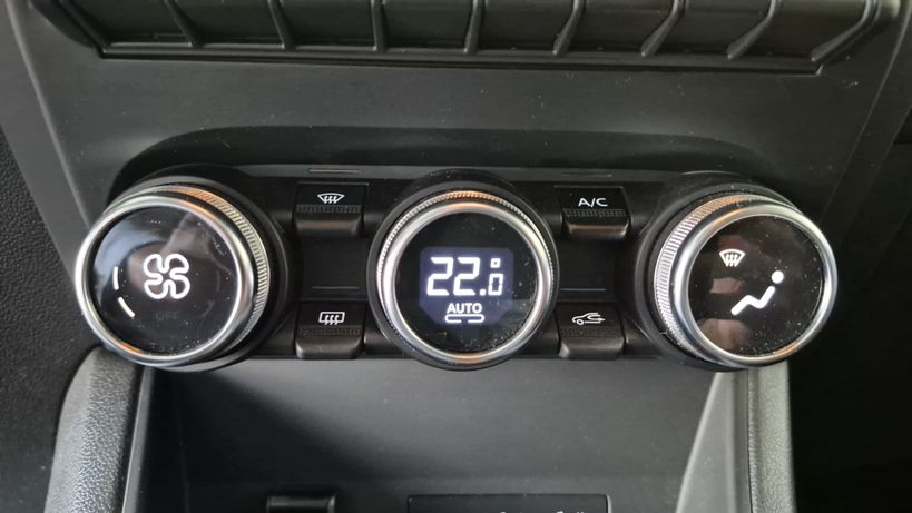RENAULT CAPTUR 2023 - Photo n°16