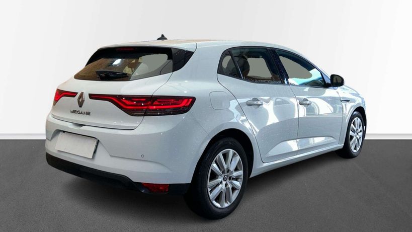 RENAULT MEGANE IV BERLINE 2022 - Photo n°5