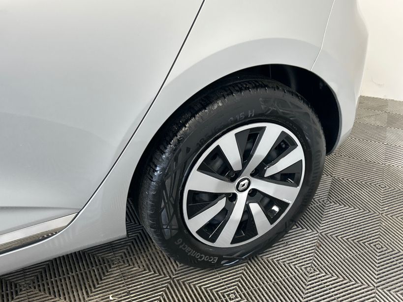 RENAULT CLIO V 2023 - Photo n°9