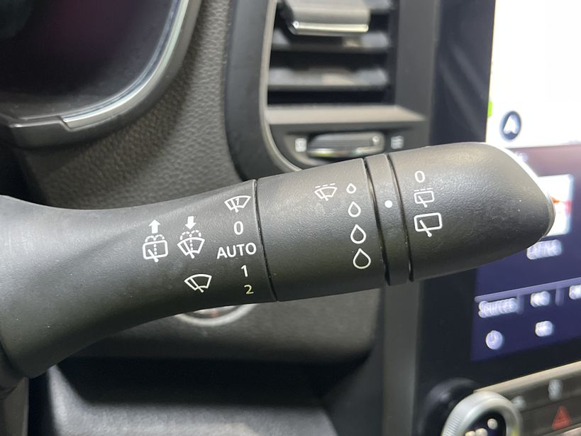 RENAULT MEGANE IV BERLINE 2021 - Photo n°28