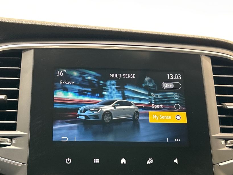 RENAULT MEGANE IV BERLINE 2023 - Photo n°13