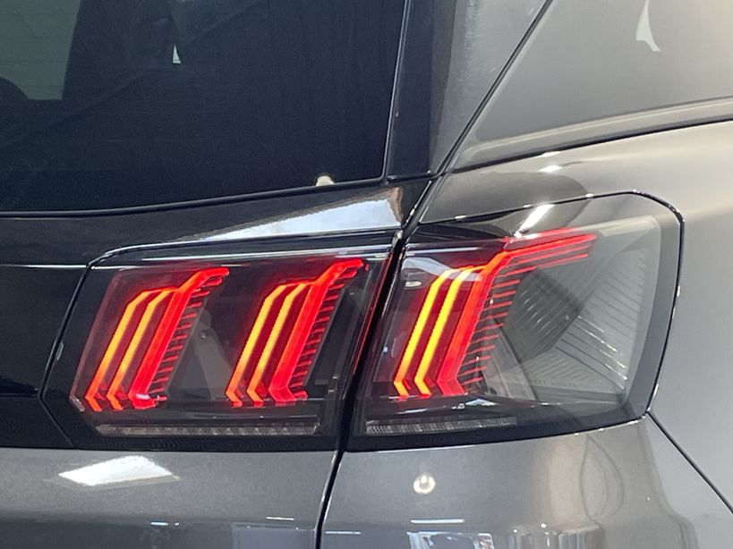 PEUGEOT 3008 2023 - Photo n°8