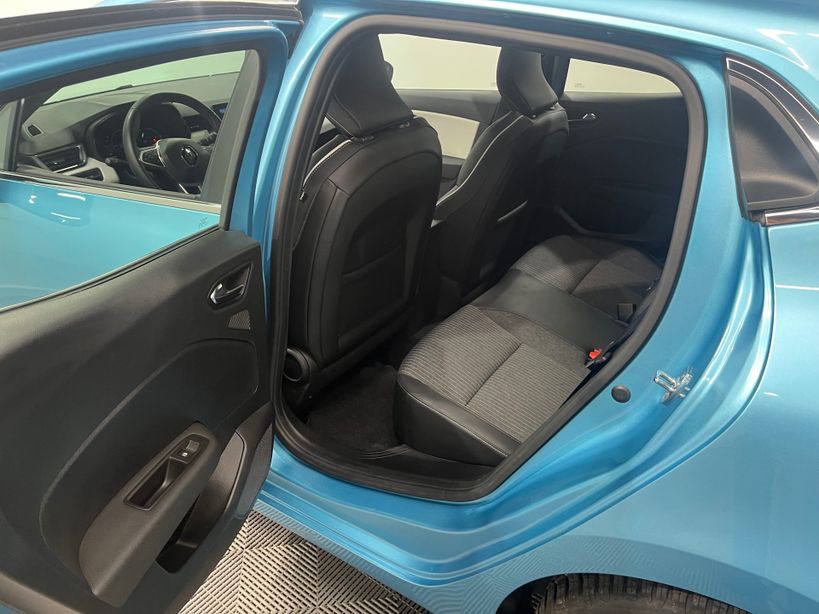 RENAULT CLIO V 2021 - Photo n°18