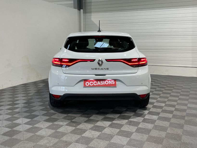 RENAULT MEGANE IV BERLINE 2021 - Photo n°6