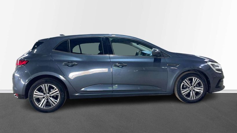 RENAULT MEGANE IV BERLINE 2021 - Photo n°4