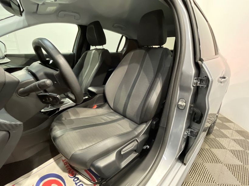PEUGEOT 208 2023 - Photo n°9