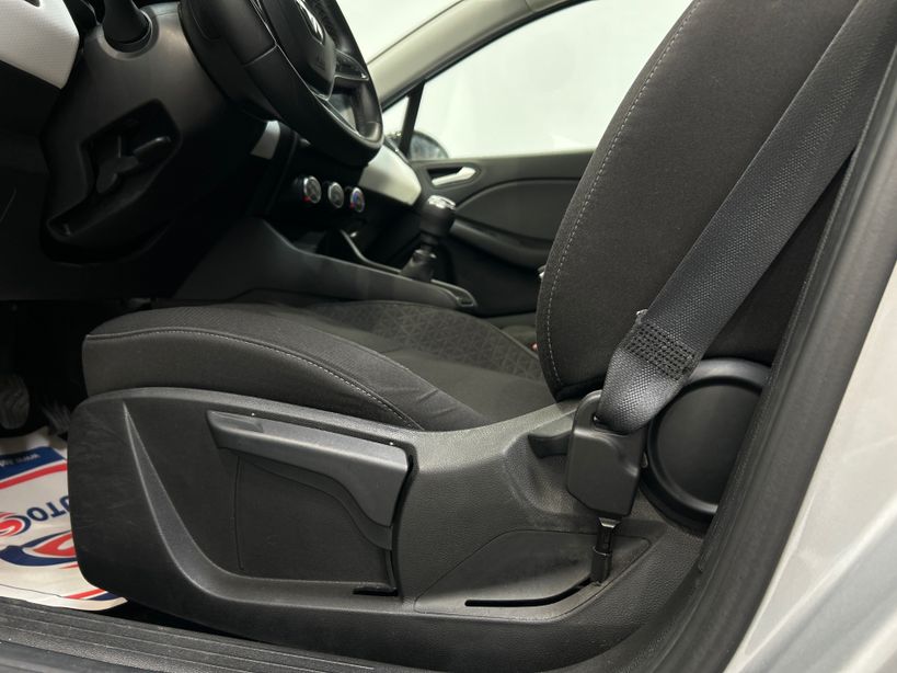 RENAULT CLIO V 2022 - Photo n°32