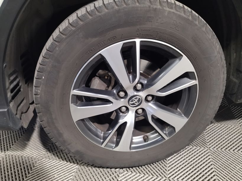 TOYOTA RAV4 2016 - Photo n°4