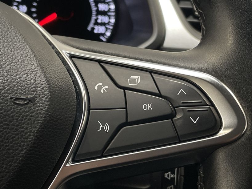 RENAULT CAPTUR 2021 - Photo n°26