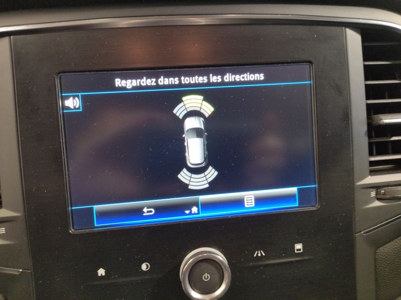 RENAULT MEGANE IV BERLINE BUSINESS 2020 - Photo n°17