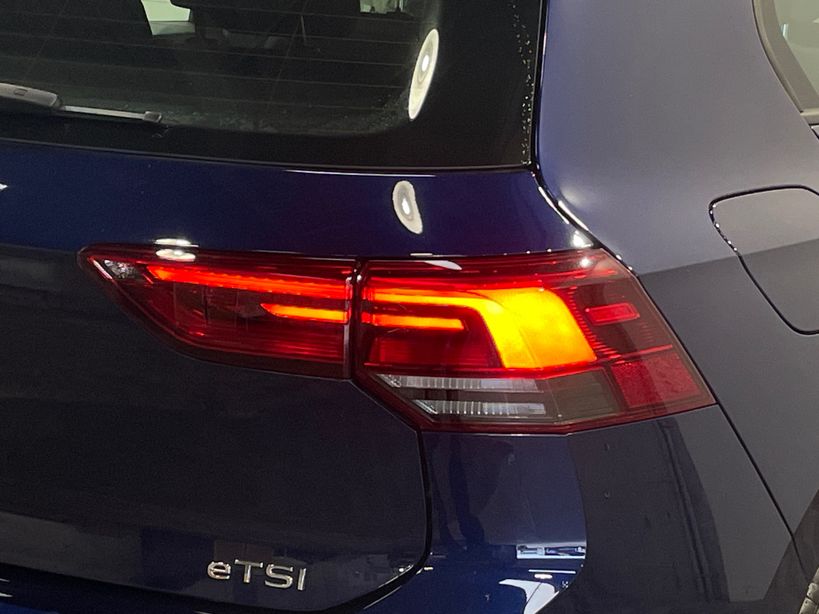 VOLKSWAGEN GOLF 2023 - Photo n°8