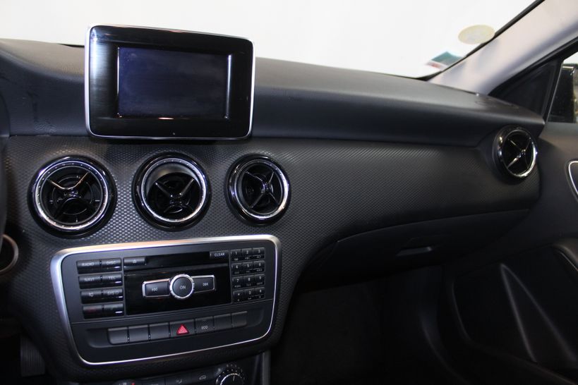 MERCEDES CLASSE A 2014 - Photo n°2