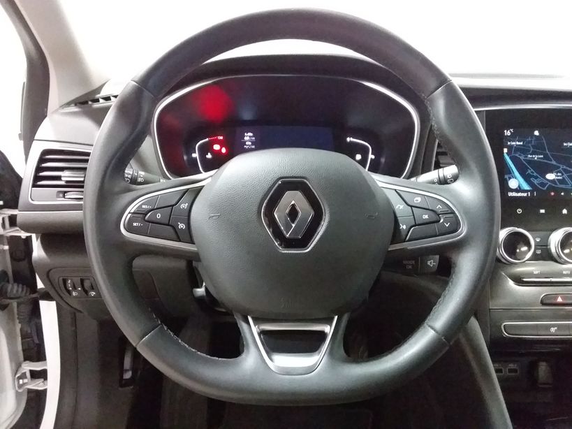 RENAULT MEGANE IV BERLINE 2021 - Photo n°23