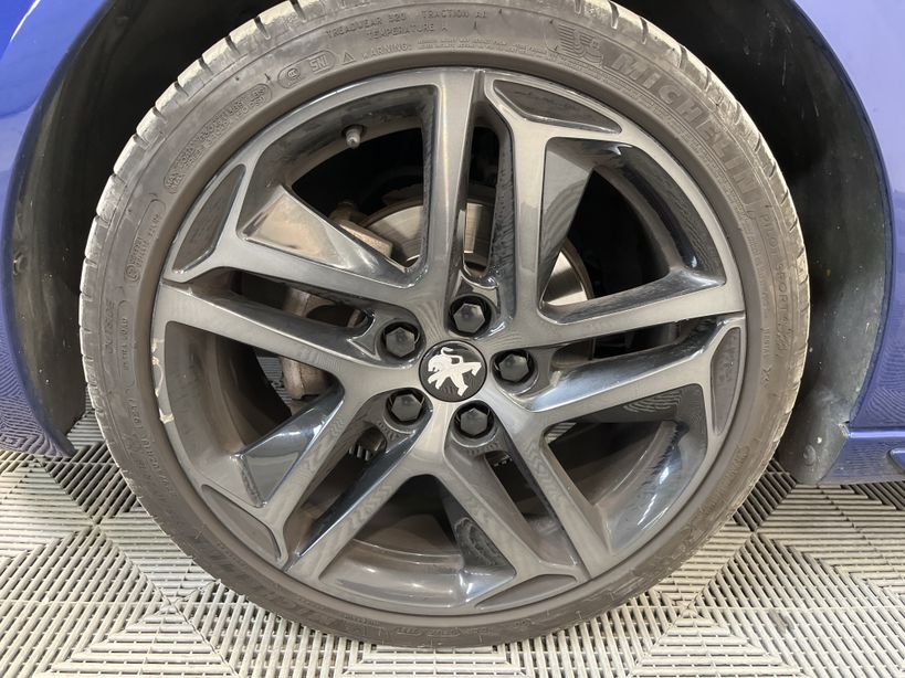 PEUGEOT 308 2019 - Photo n°18