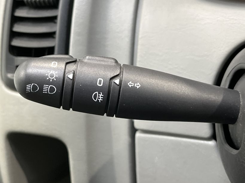 RENAULT TRAFIC FOURGON 2010 - Photo n°19