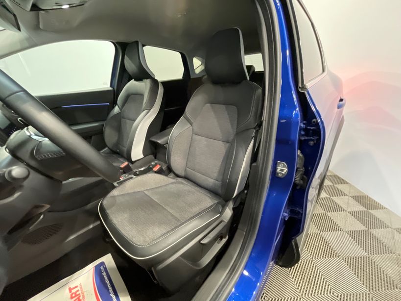 RENAULT CAPTUR 2023 - Photo n°9