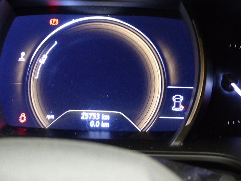 RENAULT MEGANE IV ESTATE 2018 - Photo n°9