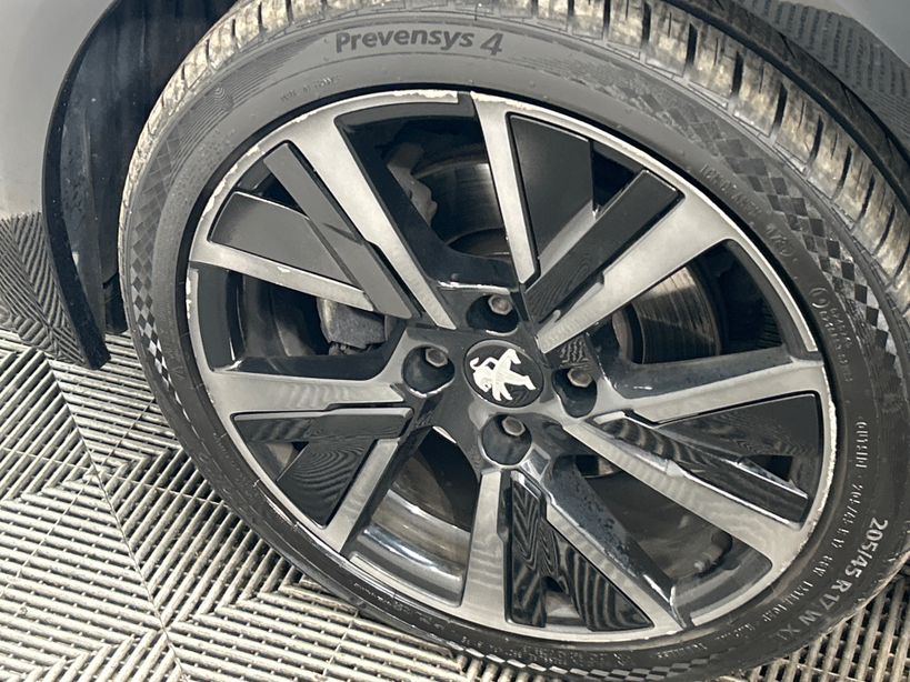 PEUGEOT 208 2023 - Photo n°4