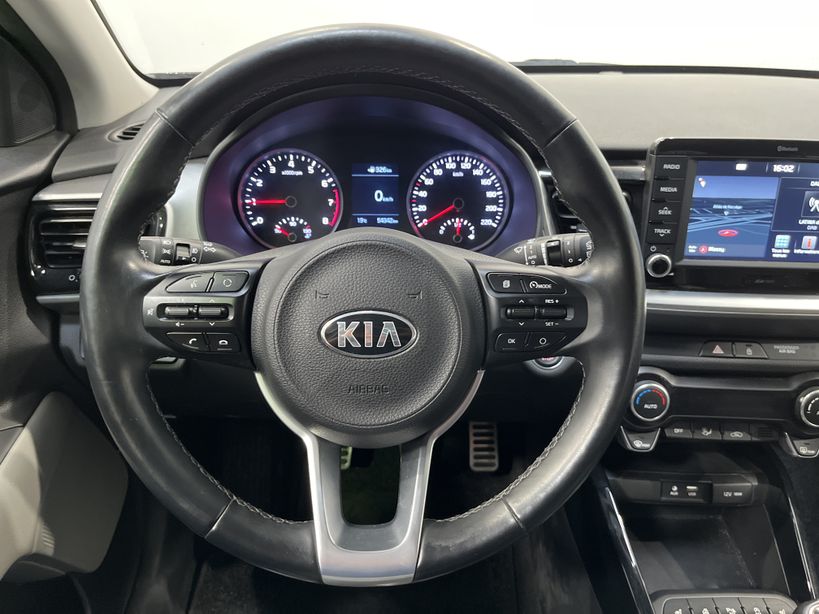 KIA STONIC 2019 - Photo n°11