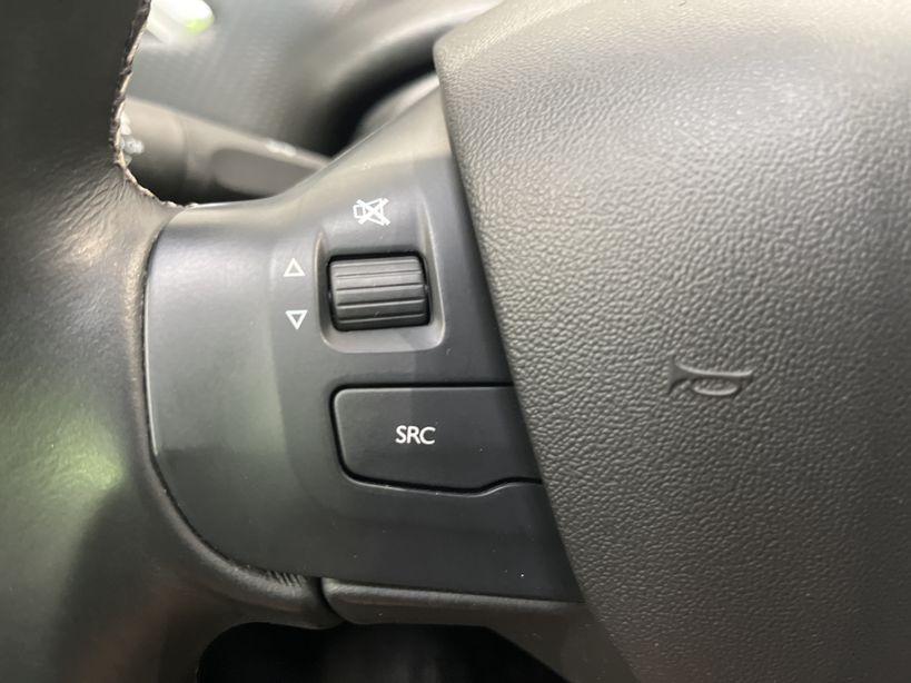 PEUGEOT 208 BUSINESS 2019 - Photo n°24